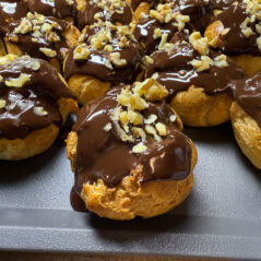 Éclair met vanillecrème en chocolade