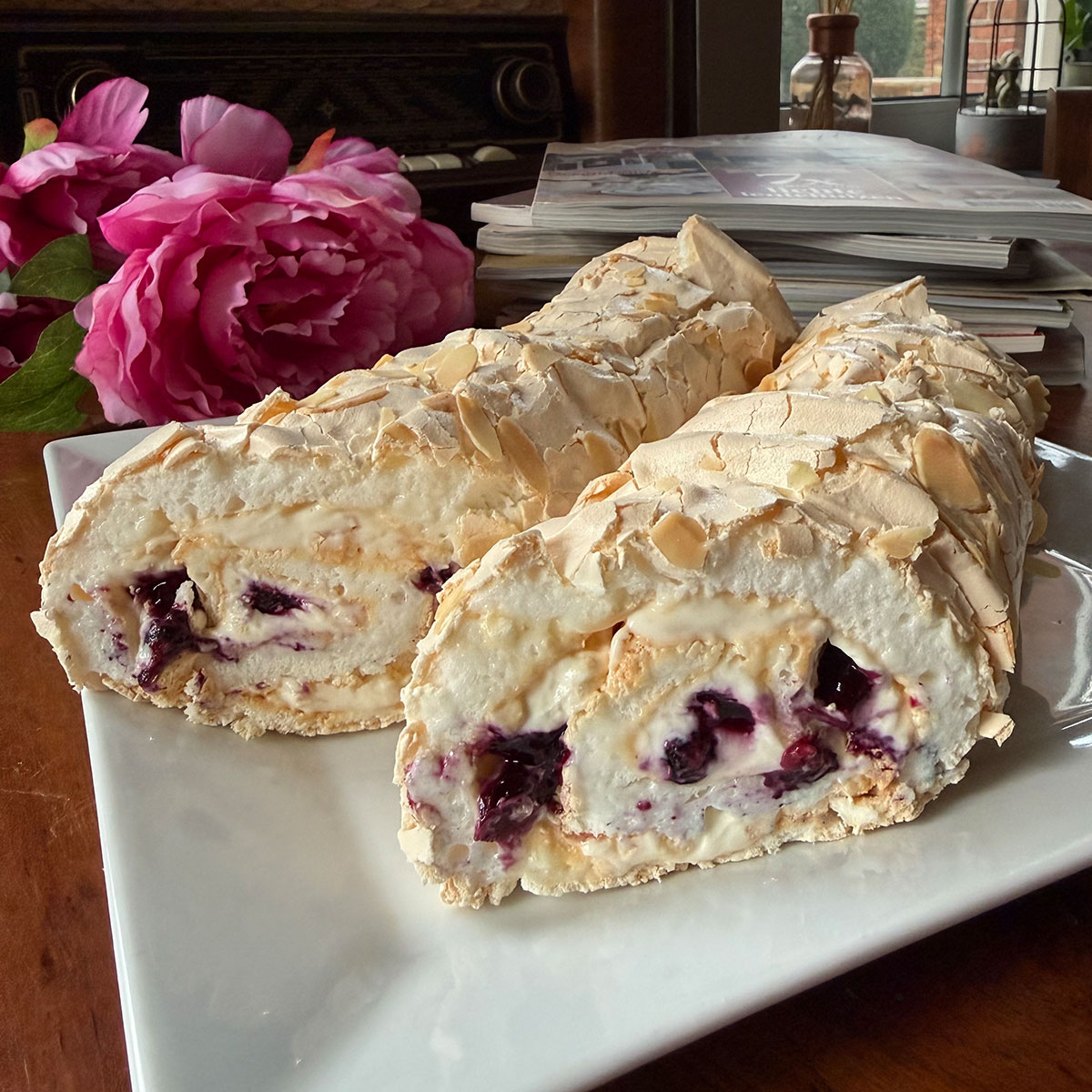 Gluten- en lactosevrije Meringue Rollen met Bosvruchtenconfituur - Afbeelding 2
