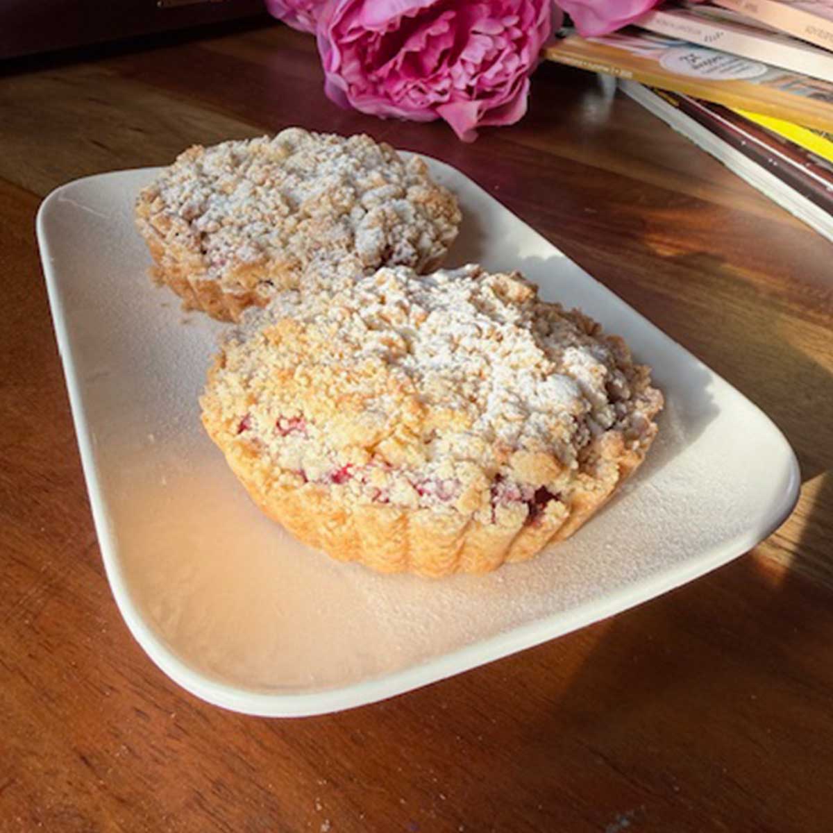 Fruitcrumble vol met fruit, maar zonder gluten, lactose en ei